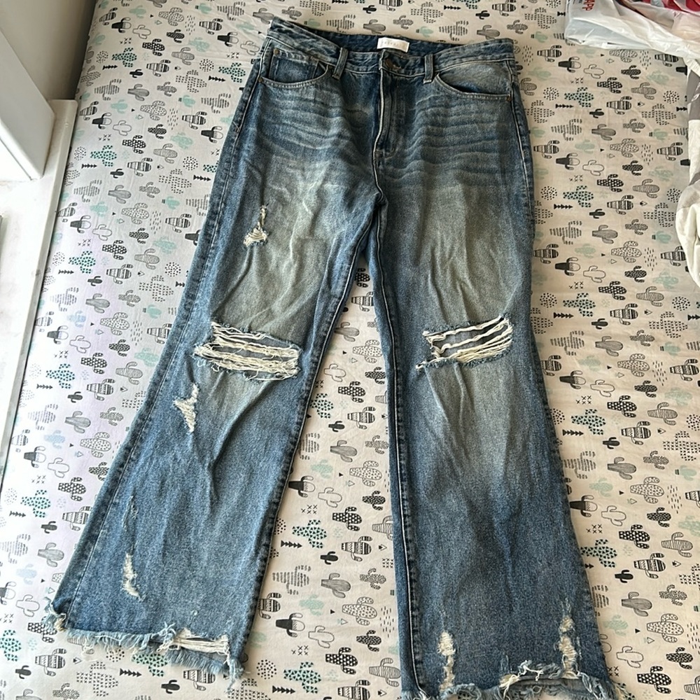 Petra 153 wide leg jeans. New Without Tags